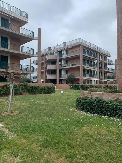 Appartamento Tranquillo Con Patio E Piscina La Caduta 외부 사진